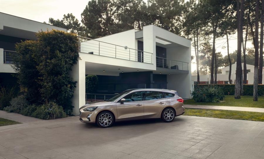  Ford Focus Titanium Turnier 2018 года  (WW) (фото 26 из 31)